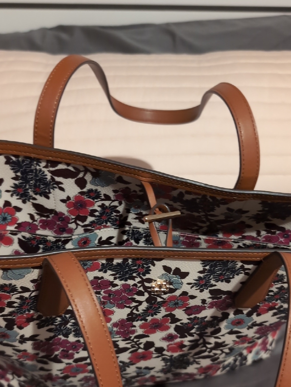 Tory Burch Tote - Picture 12 of 12